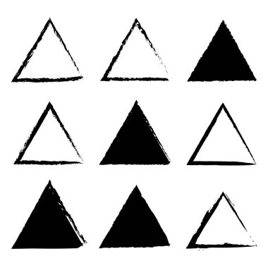 Grunge üçgeni simgeleri. El çizimi vektör. Soyut siyah şekiller. Zorlu sınır tasarımı. EPS 10.