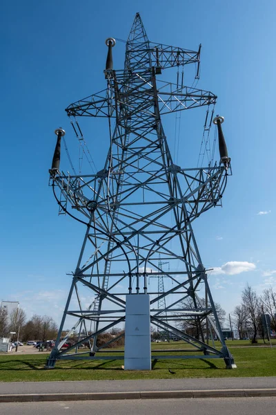 Low Angle View Transmission Tower Electric Wires Blue Sky — Stock Photo, Image