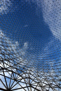 MONTREAL, CANADA - 10 19 2022: Biyosfer Montreal 'de çevreye adanmış bir müzedir. 1967 Dünya Fuarı için ABD 'nin eski pavyonunda bulunan Parc Jean-Drapeau, Expo 67.