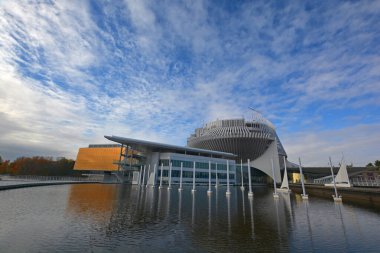 MONTREAL CANADA - 10 19 2022: Montreal Kumarhanesi Montreal, Quebec 'teki Notre-Dame' da yer almaktadır. Kanada 'nın en büyük kumarhanesi ve dünyanın en büyük kumarhanelerinden biridir.