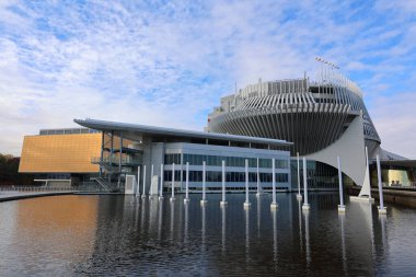 MONTREAL CANADA - 10 19 2022: Montreal Kumarhanesi Montreal, Quebec 'teki Notre-Dame' da yer almaktadır. Kanada 'nın en büyük kumarhanesi ve dünyanın en büyük kumarhanelerinden biridir.