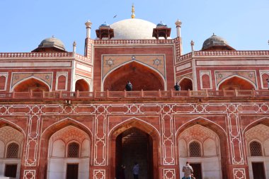 DELHI INDIA - 02 11 2023: Humayun 'un mezarı Delhi' deki Babür İmparatoru Humayun 'un mezarıdır.