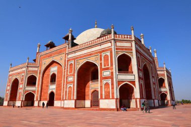 DELHI INDIA - 02 11 2023: Humayun 'un mezarı Delhi' deki Babür İmparatoru Humayun 'un mezarıdır.