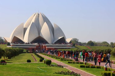 DELHI INDIA - 02 12 2023: Hindistan 'ın Delhi kentinde bulunan Lotus Tapınağı, Aralık 1986' da ithaf edilen bir İbadet Evi.