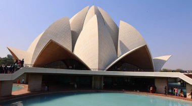 DELHI INDIA - 02 12 2023: Hindistan 'ın Delhi kentinde bulunan Lotus Tapınağı, Aralık 1986' da ithaf edilen bir İbadet Evi.