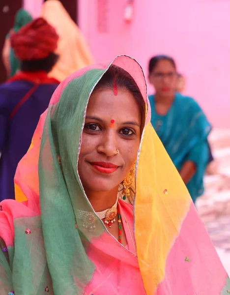 Deshnoke India 2023 Kvinna Traditionell Hinduisk Bröllopsceremoni Traditionell Indisk Kultur — Stockfoto