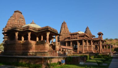 JODHPUR RAJASTHAN INDIA - 02 14 2023: Mandore Garden jodhpur şehrinin eski Hindu Tapınağı dış yapısı, Hindistan