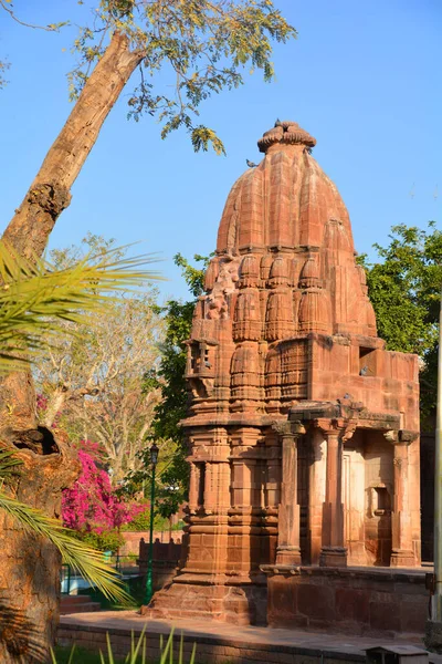 Jodhpur Rajasthan India 2023年 インドラジャスタン州マンドーレ ガーデン ジョードプル市の旧ヒンズー教寺院外観構造 — ストック写真