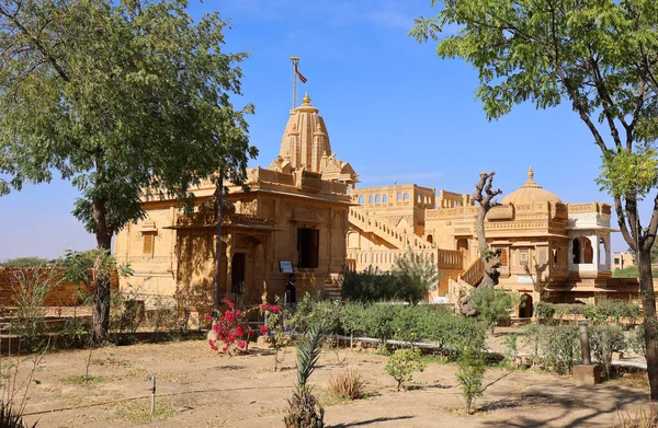 Jaisalmer Rajasthan India 2023年 ラジャスタン州ジャイサルマーの近くにあるロドゥルヴァ ジャイナ寺院は 23Erティラコンカラ パルシュヴァナタに捧げられており ラジャスタン州からのジャイナ教徒のための人気のあるジャイナ巡礼者でもあります — ストック写真