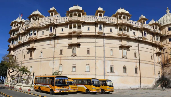Udaipur Rajasthan India 2023 Şehir Sarayı Udaipur Hindistan Rajasthan Eyaletinde — Stok fotoğraf
