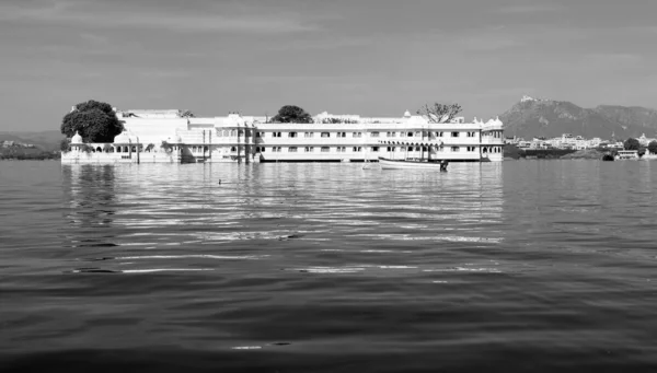 Udaipur Rajasthan India 2023 Pałac Jezior Formalnie Znany Jako Jag — Zdjęcie stockowe
