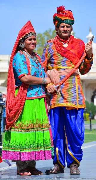 stock image UDAIPUR RAJASTHAN INDIA - 02 20 2023: Indian couple in national rajasthan sari costume 