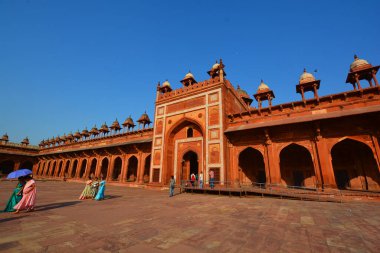 FATEHPUR SIKRI INDIA - 03 01 01 2023: Fatehpur Sikri, Hindistan 'ın Uttar Pradesh ilçesine bağlı bir kasabadır. Fatehpur Sikri 1571 yılında İmparator Akbar tarafından Babür İmparatorluğu 'nun başkenti olarak kuruldu.