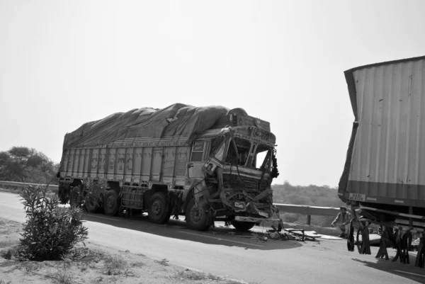 Сельский Ястхан Столкновение Грузовиков Ежегодно Дорогах Индии Умирает Около 150 — стоковое фото