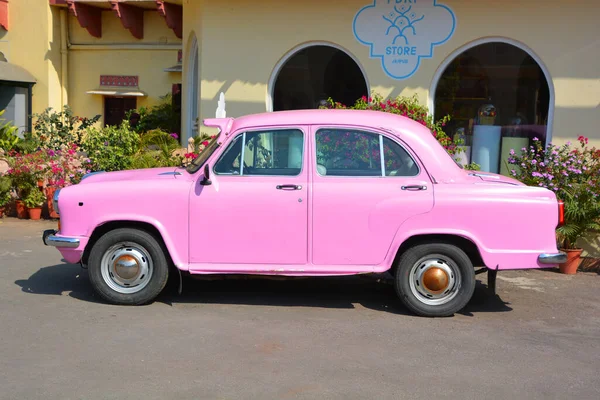 Jaipur Rajasthan India 2023 Pink Hindustan Ambassador Est Une Automobile — Photo