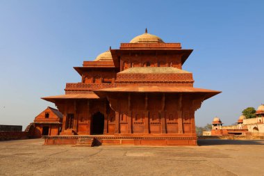 FATEHPUR SIKRI INDIA - 03 01 01 2023: Fatehpur Sikri, Hindistan 'ın Uttar Pradesh ilçesine bağlı bir kasabadır. Fatehpur Sikri 1571 yılında İmparator Akbar tarafından Babür İmparatorluğu 'nun başkenti olarak kuruldu.