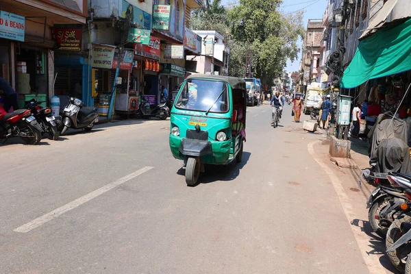 Varanasi Bhojpur Purvanchal India 2023 Tuk Tuk Drivers Cyclists Pedestrians — Stock Photo, Image