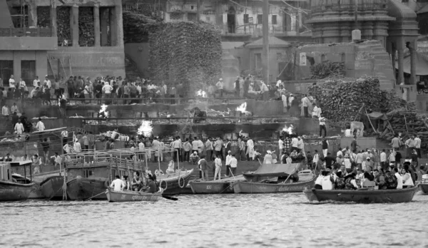 Varanasi Bhojpur Purvanchal India 2023 Över Ceremonin Kremering Okänd Hinduisk — Stockfoto