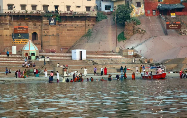 ヴァラナシブージャプール購入インド 2023年3月5日 ヒンドゥ教世界における巡礼 喪の伝統において中心的な位置を占めるヴァラナシュ バナーラ ベナレス カシャール — ストック写真