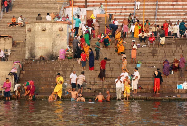 Varanasi Bhojpur Purvanchal India 2023 Hinduk Rituális Fürdőt Vesznek Ganga — Stock Fotó