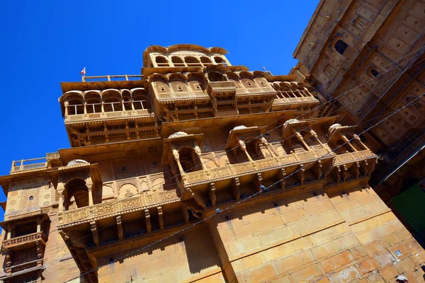 Isaalmer Rajasthan India 2023年 砂岩で作られたジャイサルマー砦やソナー キラや黄金の砦の中にハベリ ユネスコの世界遺産に登録されている旧絹交易路に沿ったタール砂漠 — ストック写真