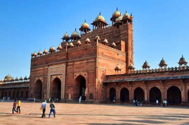 FATEHPUR SIKRI INDIA - 03 01 01 2023: Fatehpur Sikri, Hindistan 'ın Uttar Pradesh ilçesine bağlı bir kasabadır. Fatehpur Sikri 1571 yılında İmparator Akbar tarafından Babür İmparatorluğu 'nun başkenti olarak kuruldu.