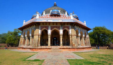 DELHI INDIA - 02 11 2023: Humayun 'un mezarı Delhi' deki Babür İmparatoru Humayun 'un mezarıdır.