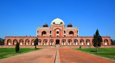 DELHI INDIA - 02 11 2023: Humayun 'un mezarı Delhi' deki Babür İmparatoru Humayun 'un mezarıdır.