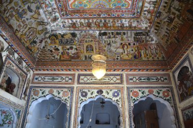 MANDAWA RAJASTHAN INDIA - 02 15 2023: Haveli 'nin detayları geleneksel bir konak, konak, malikane, Hindistan' ın altkıtasında, genellikle tarihi ve mimari önemi olan bir evdir.