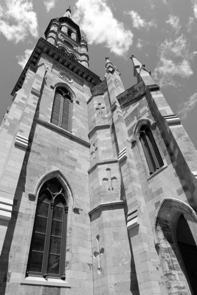 圣雅克大教堂 Bell Tower Saint Jacques Cathedral 是蒙特利尔的一座罗马天主教大教堂 1825年至1852年 以魁北克大教堂圣詹姆斯命名为蒙特利尔 — 图库照片