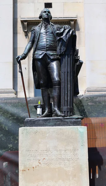 ロンドンイギリス06 2023年 ジョージ ワシントンの歴史的なブロンズ像 1794年にトーマス ジェファーソンとベンジャミン フランクリンによって依頼された彫刻家ジャン アントワーヌ フードン — ストック写真