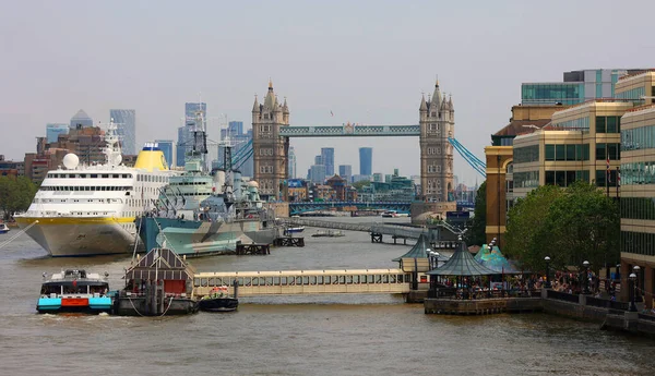 Londres Reino Unido 2023 Tower Bridge Puente Basculante Colgante Combinado —  Fotos de Stock