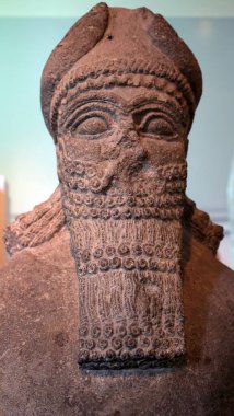 LONDRA BİRLİK KINGDOM 06 17 2023: Müzedeki antik taş heykel