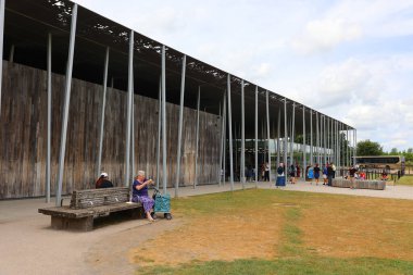 SALISBURY BİRLİK KINGDOM 06 20 23: Stonehenge ziyaretçi merkezi tarih öncesi megalitik taş anıtı