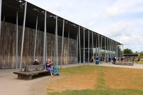 SALISBURY BİRLİK KINGDOM 06 20 23: Stonehenge ziyaretçi merkezi tarih öncesi megalitik taş anıtı