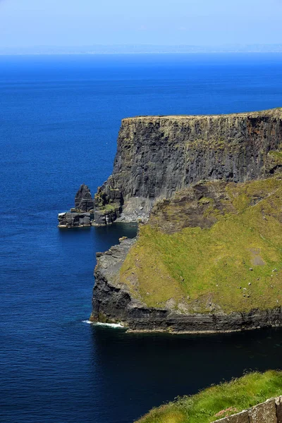 Cliffs Moher Klippor Som Ligger Vid Sydvästra Kanten Regionen Burren — Stockfoto