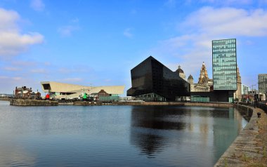 LIVERPOOL BİRLİK KINGDOM 06 07: 20: The Longitude building and the Museum of Liverpool in the Royal Albert Dock 