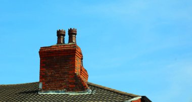 Old Stone Chimney ve Street Light Liverpool İngiltere