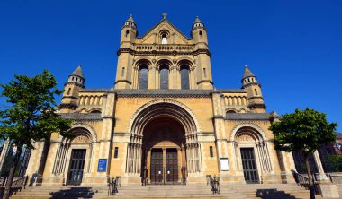 BELFAST NORTHERN IRELAND BİRLİK KINGDOM 06 03 2023: Belfast Katedrali, ayrıca St Anne Katedrali olarak da bilinir.