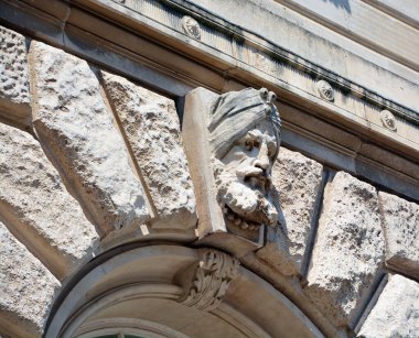 Eski binadaki güzel mimari detay