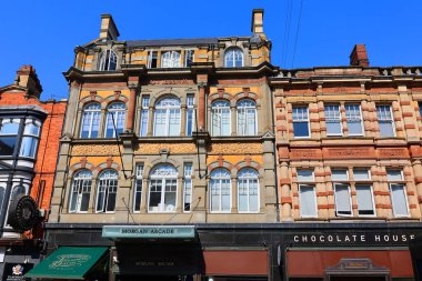 CARDIFF BİRLİK KINGDOM 06 17 23: Bayan Potts Çikolata Evi Cardiff 'te açıldı. Çikolata evinde Bristol ve Bath 'da kafe var.