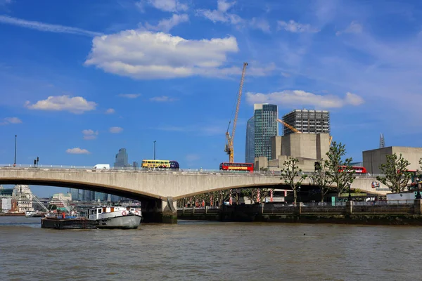 London Cityscape Waterloo Bridge Storbritannien — Stockfoto