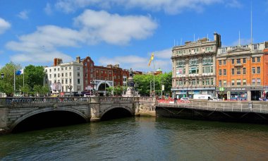DUBLIN 'in İrlanda Cumhuriyeti 05 28 2023: Dublin İrlanda' nın başkenti ve en büyük kentidir.. 