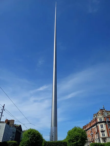 爱尔兰的统一 5章28 2023节 都柏林尖塔 另一个名称是光之纪念碑 由伊恩 里奇建筑师设计 他寻求一个 优雅而充满活力的 — 图库照片