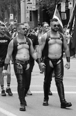 MONTREAL QUEBEC CANADA 08: 13: 23: Montreal Onur Kutlamaları Toplum Günü 'ne katılanlar. Bu etkinliğin içermesi, eğitmesi ve eğlendirmesi...