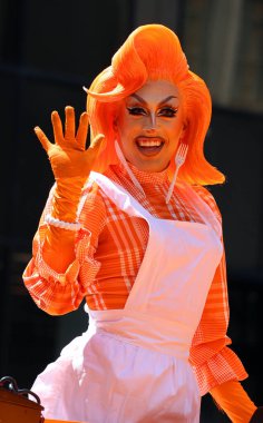 MONTREAL QUEBEC CANADA 08: 13: 23: Montreal Onur Kutlamaları Toplum Günü 'ne katılanlar. Bu etkinliğin içermesi, eğitmesi ve eğlendirmesi...