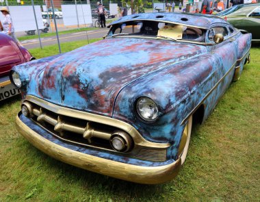 Granby QUEBEC CANADA 07: 30 2023 Chevrolet 210 veya Two-Ten 1953, 1953 yılından 1957 yılına kadar pazarlanan orta menzilli bir otomobil..