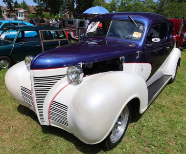 Granby QueBEC CANADA 07: 30: 23 Eski araba eski otomobil sergisi