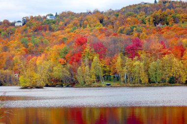 Kuzey Amerika doğudaki Bromont-Shefford Quebec eyaleti Kanada 'ya düştü