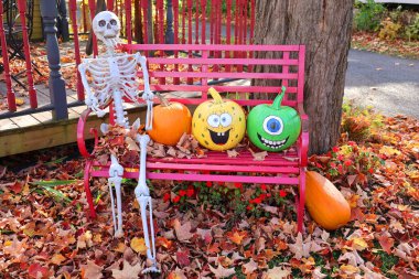 BROMONT QUEBEC CANADA 10 19 2023: Les Epouvantables Bromont 'ta Pumpkins Korkuluğu, bir sonbahar sezonu yarışmasıdır.